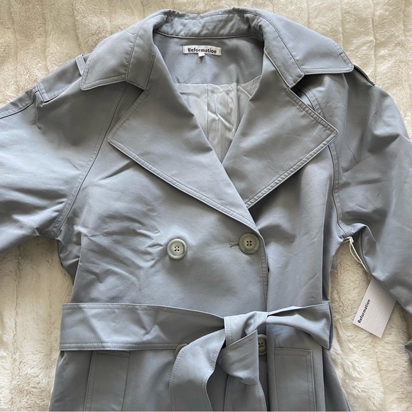 🌿|NWT| Reformation Holland Trench Coat in - Picture 8 of 14